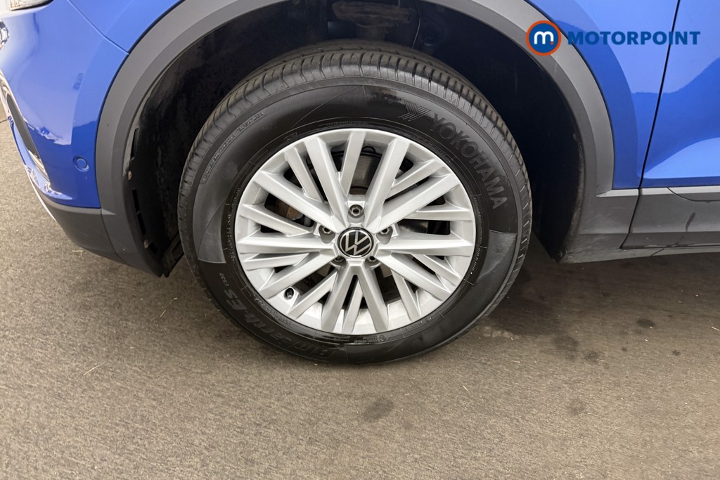 Volkswagen T-Roc Life Manual Petrol SUV - Stock Number (1659418) - 24th supplementary image