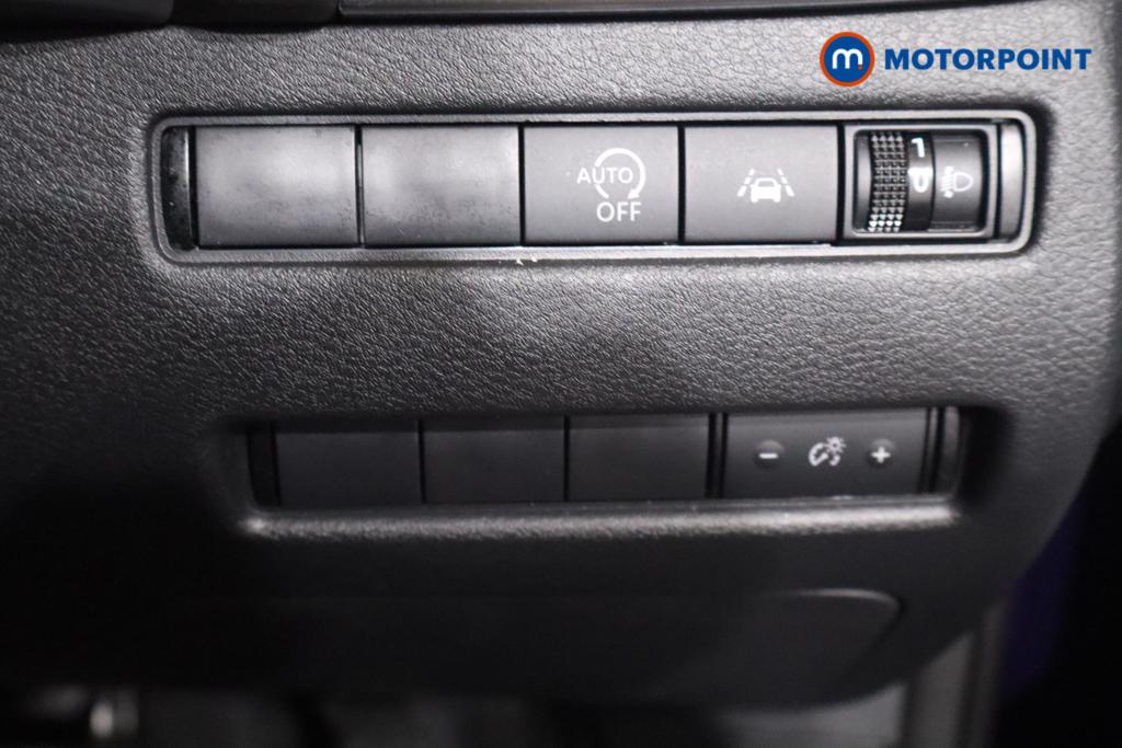 Nissan Qashqai N-Connecta Automatic Petrol SUV - Stock Number (1659610) - 12th supplementary image