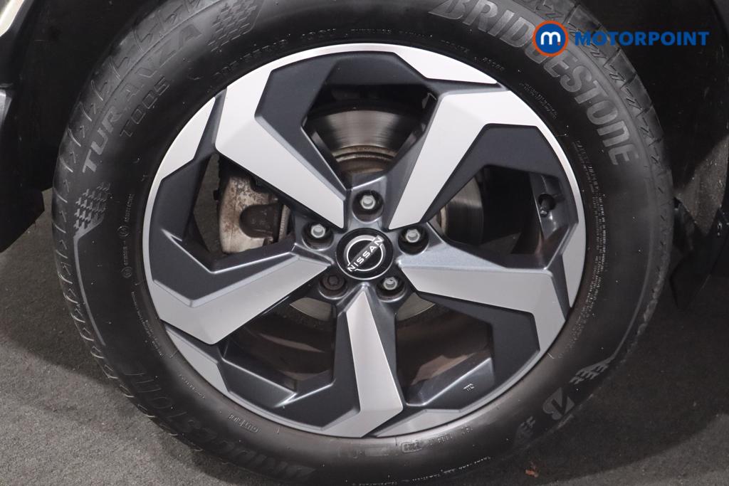 Nissan Qashqai N-Connecta Automatic Petrol SUV - Stock Number (1659610) - 23rd supplementary image