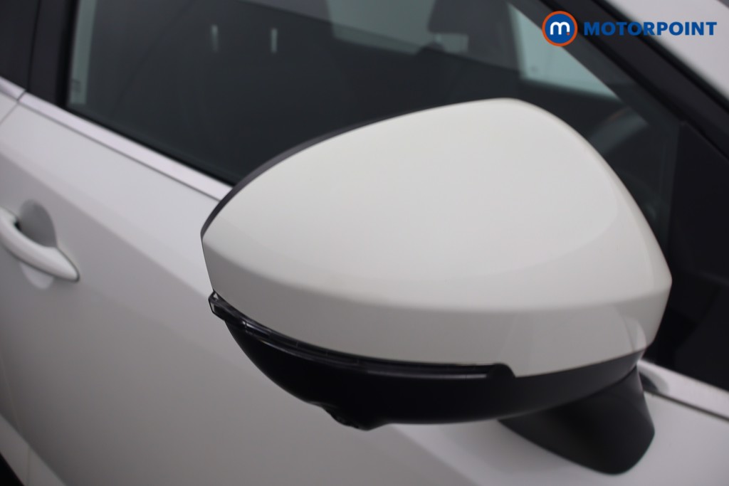 Nissan Qashqai N-Connecta Automatic Petrol-Electric Hybrid SUV - Stock Number (1659730) - 23rd supplementary image