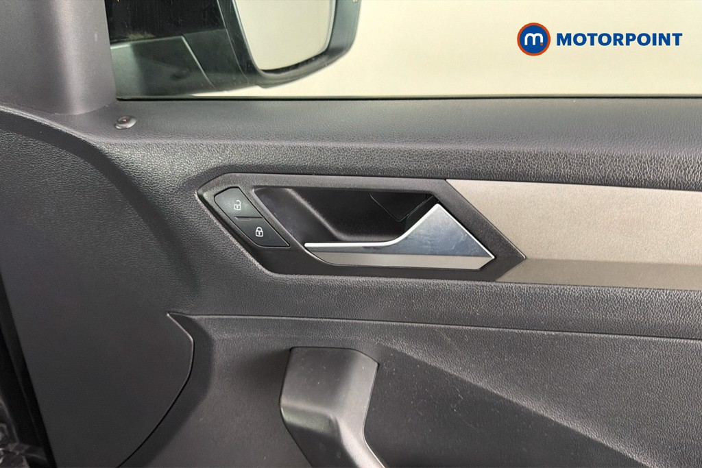 Volkswagen T-Roc SE Manual Petrol SUV - Stock Number (1659753) - 42nd supplementary image