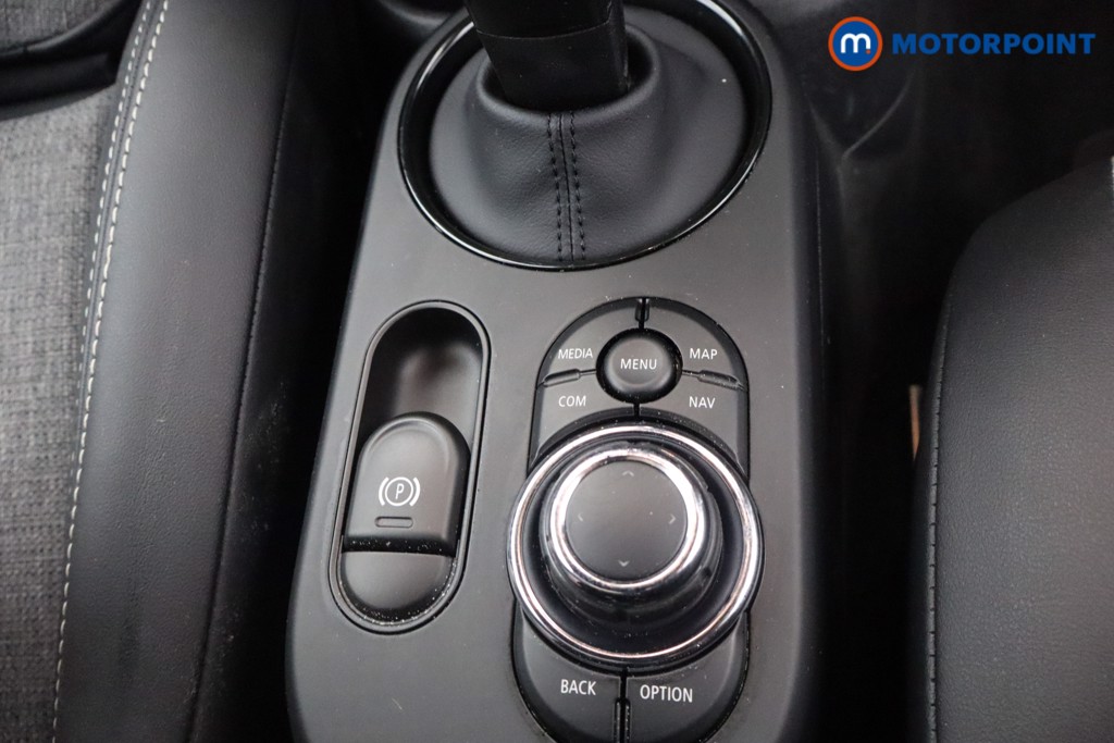 Mini Hatchback Cooper S Level 2 Automatic Electric Hatchback - Stock Number (1659806) - 17th supplementary image