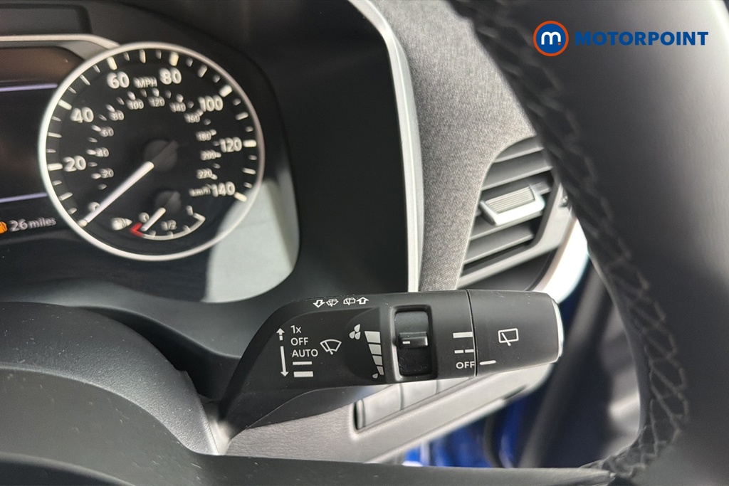 Nissan Qashqai Acenta Premium Automatic Petrol-Electric Hybrid SUV - Stock Number (1659871) - 6th supplementary image