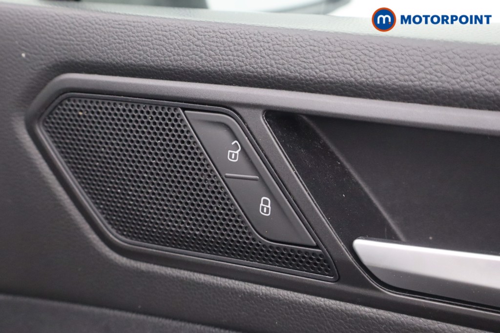 Volkswagen Tiguan Life Automatic Diesel SUV - Stock Number (1659948) - 9th supplementary image