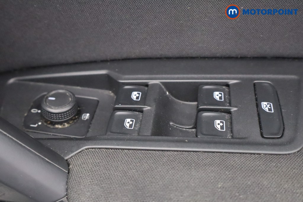 Volkswagen Tiguan Life Automatic Diesel SUV - Stock Number (1659948) - 10th supplementary image