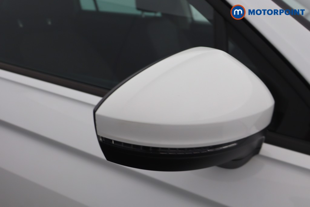 Volkswagen Tiguan Life Automatic Diesel SUV - Stock Number (1659948) - 20th supplementary image