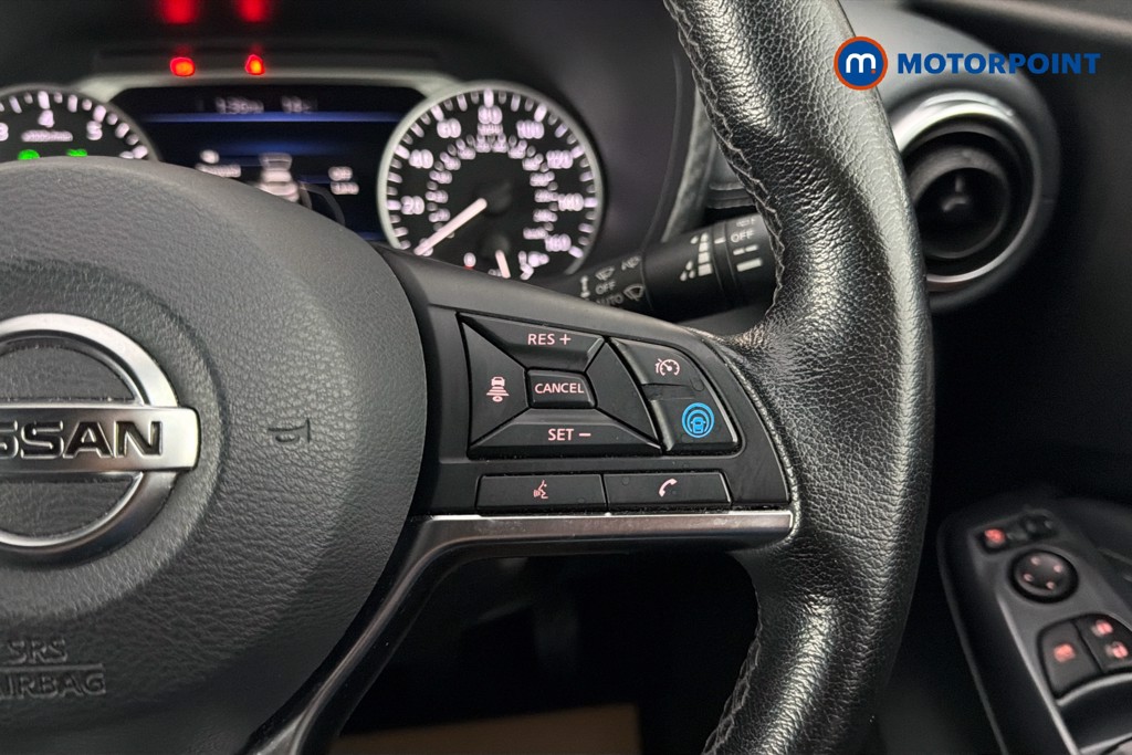 Nissan Juke Tekna Manual Petrol SUV - Stock Number (1660117) - 4th supplementary image