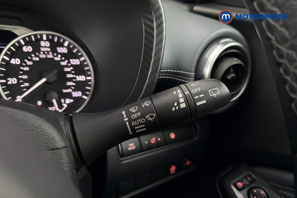 Nissan Juke Tekna Manual Petrol SUV - Stock Number (1660117) - 7th supplementary image