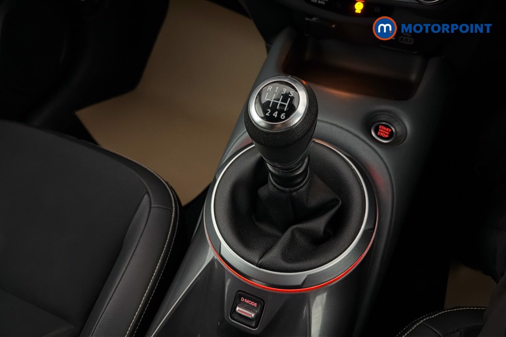 Nissan Juke Tekna Manual Petrol SUV - Stock Number (1660117) - 15th supplementary image