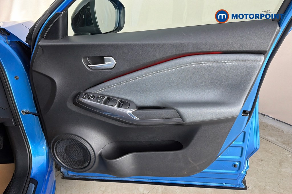 Nissan Juke Tekna Manual Petrol SUV - Stock Number (1660117) - 19th supplementary image