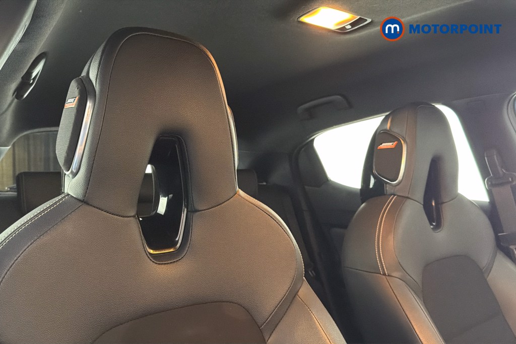Nissan Juke Tekna Manual Petrol SUV - Stock Number (1660117) - 23rd supplementary image