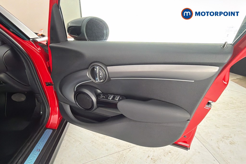 Mini Hatchback Cooper S Exclusive Automatic Petrol Hatchback - Stock Number (1660156) - 19th supplementary image