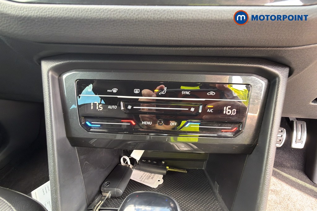 Volkswagen Tiguan R-Line Automatic Petrol SUV - Stock Number (1660165) - 21st supplementary image