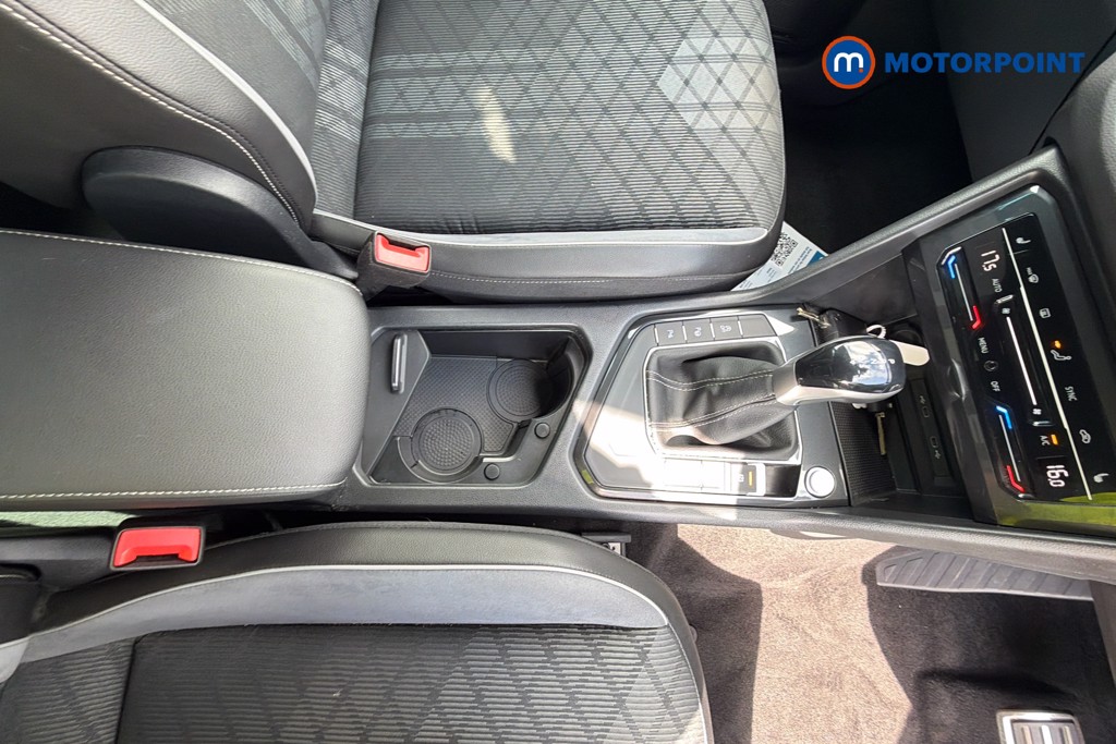 Volkswagen Tiguan R-Line Automatic Petrol SUV - Stock Number (1660165) - 25th supplementary image