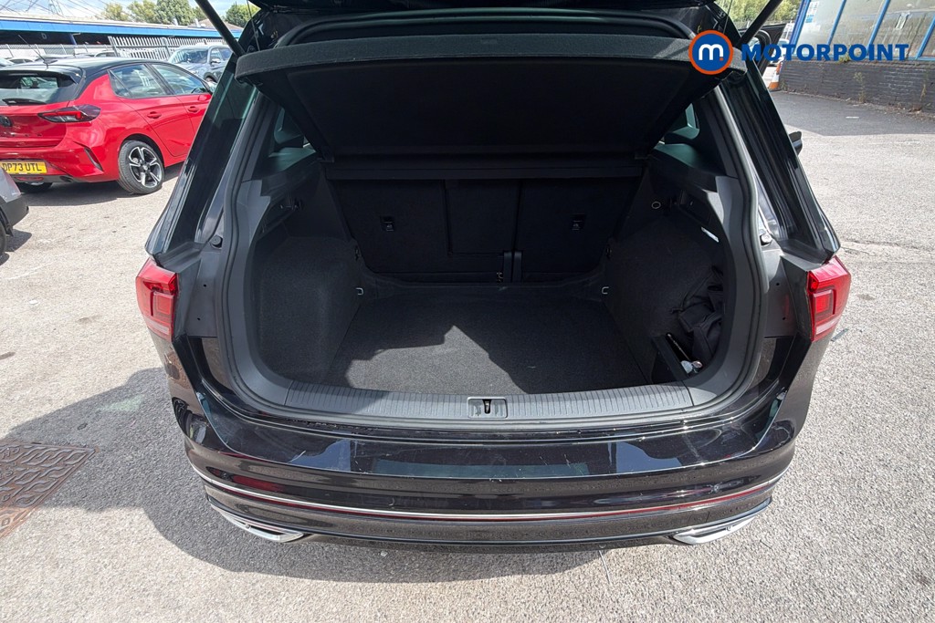 Volkswagen Tiguan R-Line Automatic Petrol SUV - Stock Number (1660165) - 33rd supplementary image