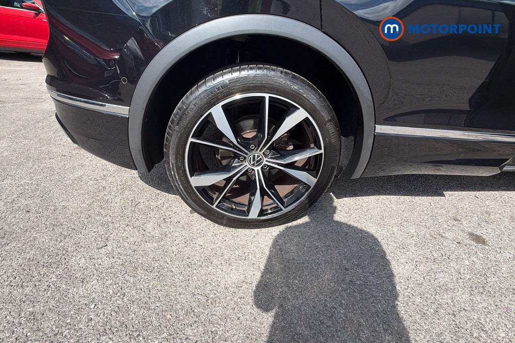 Volkswagen Tiguan R-Line Automatic Petrol SUV - Stock Number (1660165) - 35th supplementary image