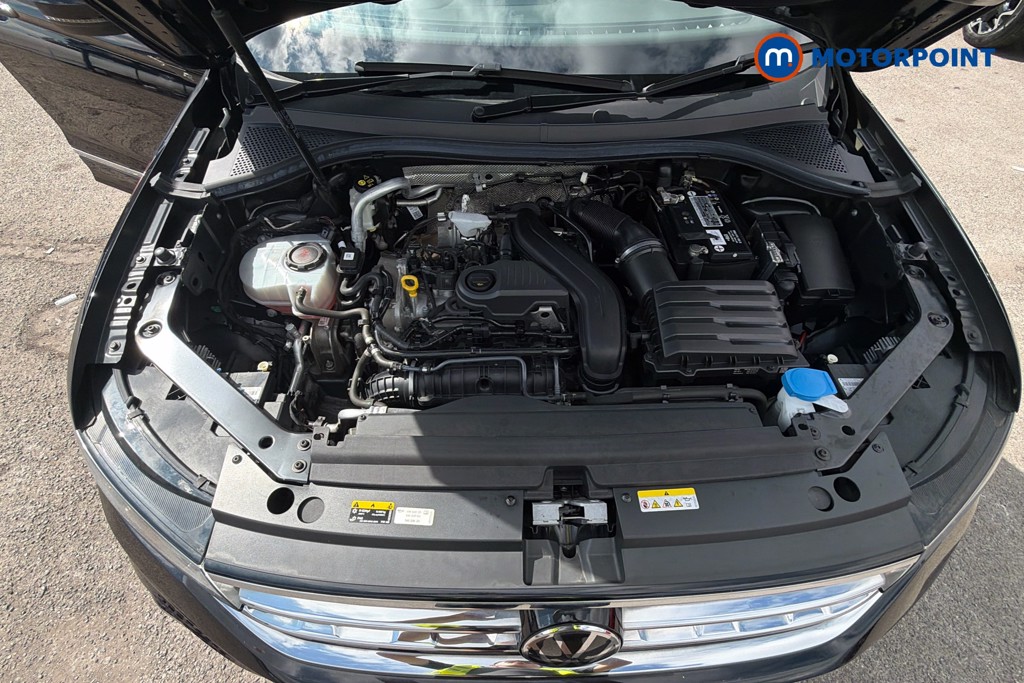 Volkswagen Tiguan R-Line Automatic Petrol SUV - Stock Number (1660165) - 1st supplementary image