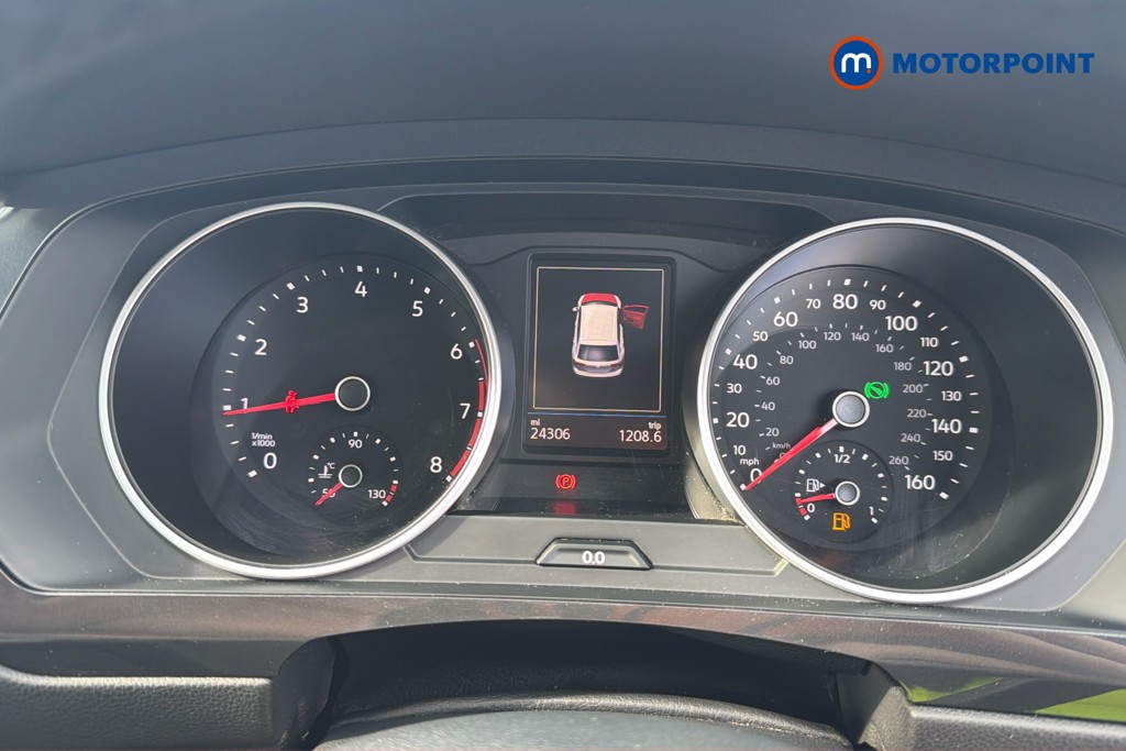 Volkswagen Tiguan Life Automatic Petrol SUV - Stock Number (1660266) - 42nd supplementary image