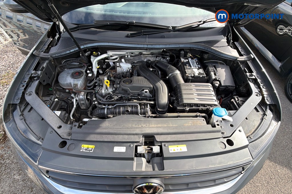 Volkswagen Tiguan Life Automatic Petrol SUV - Stock Number (1660266) - 1st supplementary image