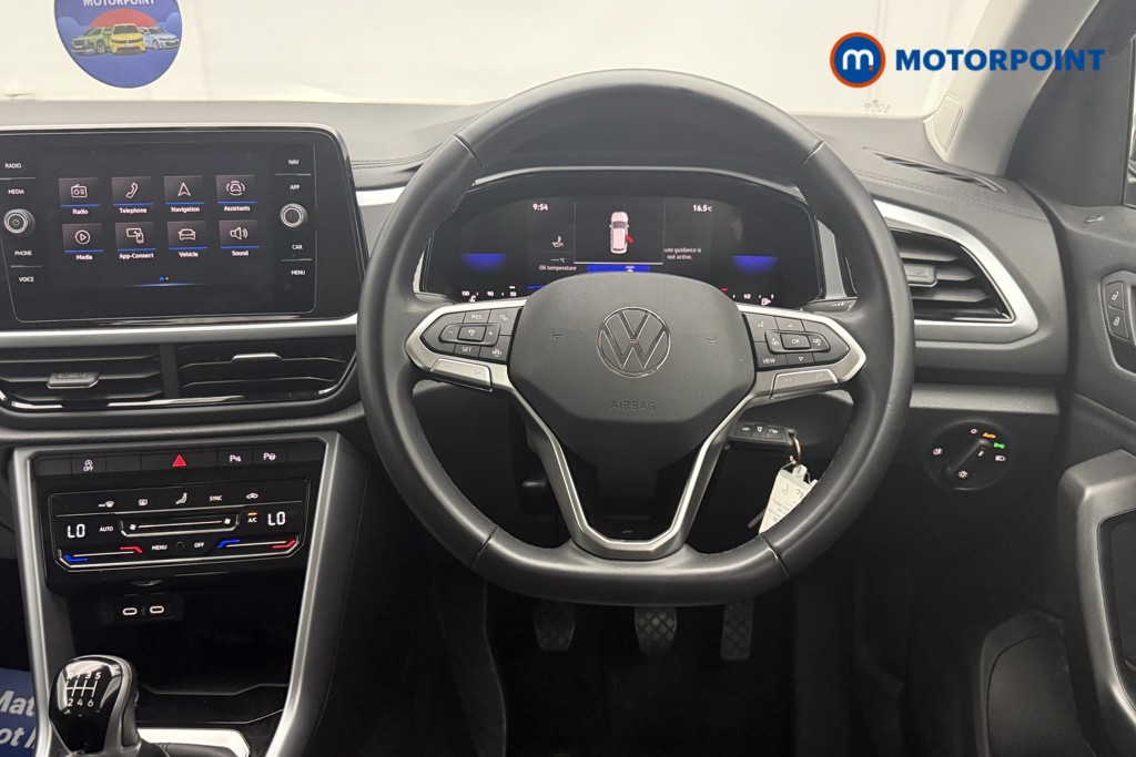 Volkswagen T-Roc Life Manual Petrol SUV - Stock Number (1660354) - 2nd supplementary image
