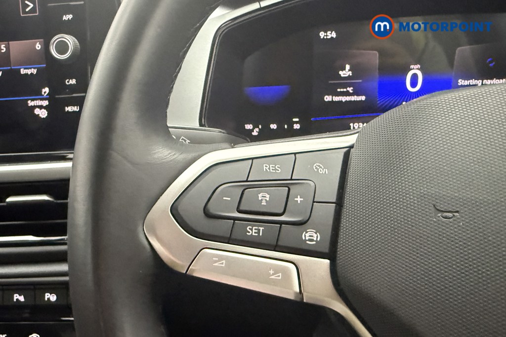 Volkswagen T-Roc Life Manual Petrol SUV - Stock Number (1660354) - 7th supplementary image