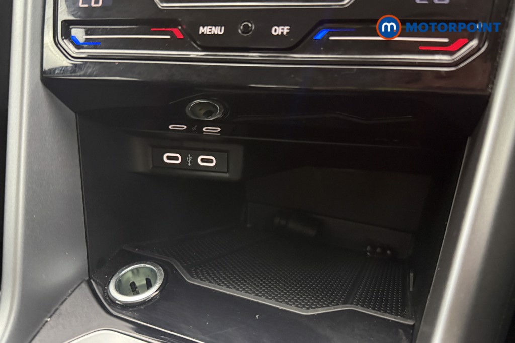 Volkswagen T-Roc Life Manual Petrol SUV - Stock Number (1660354) - 14th supplementary image