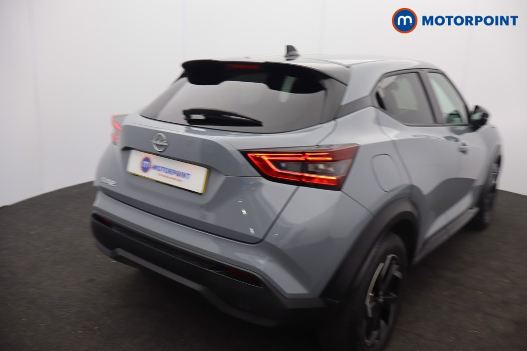 Nissan Juke N-Connecta Automatic Petrol SUV - Stock Number (1660475) - 2nd supplementary image