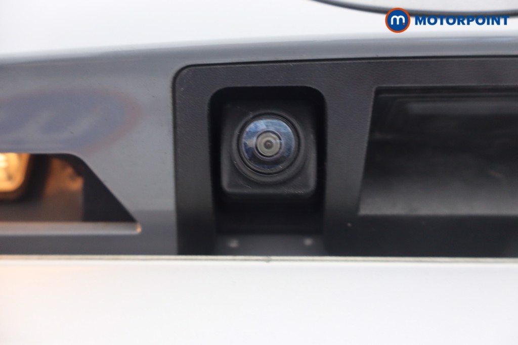 Nissan Juke N-Connecta Automatic Petrol SUV - Stock Number (1660475) - 5th supplementary image