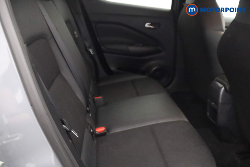 Nissan Juke N-Connecta Automatic Petrol SUV - Stock Number (1660475) - 10th supplementary image