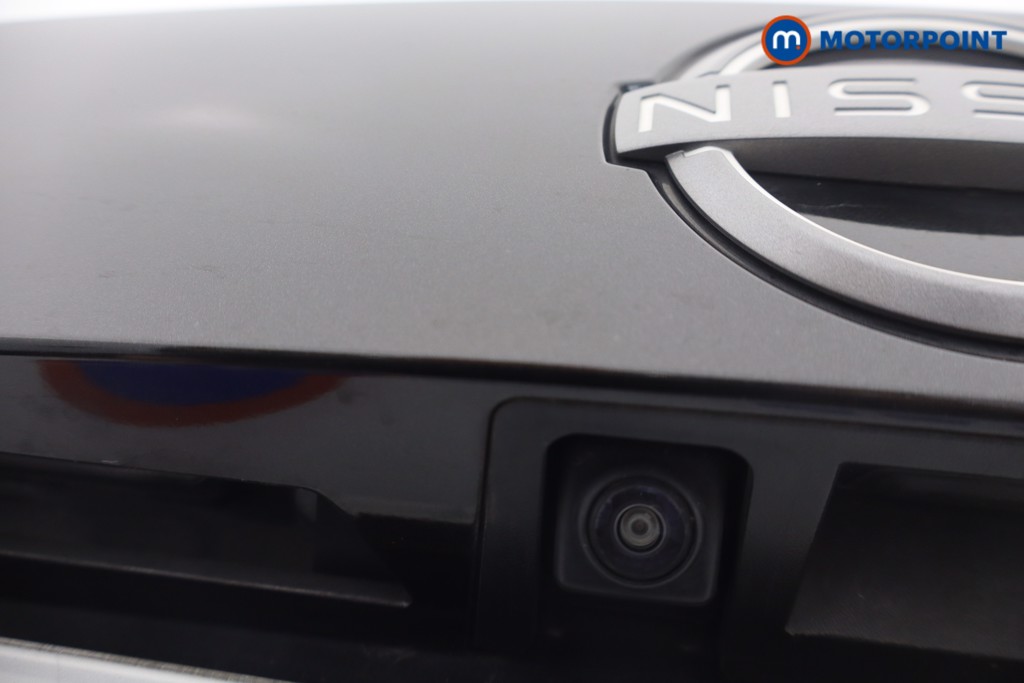 Nissan Juke N-Connecta Manual Petrol SUV - Stock Number (1660481) - 5th supplementary image