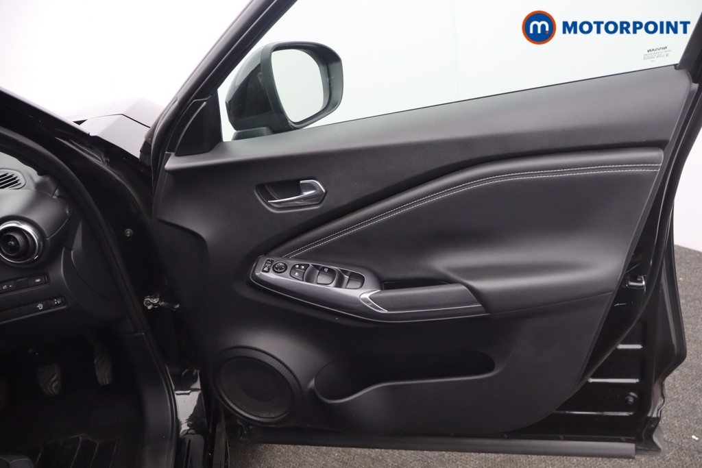 Nissan Juke N-Connecta Manual Petrol SUV - Stock Number (1660481) - 11th supplementary image