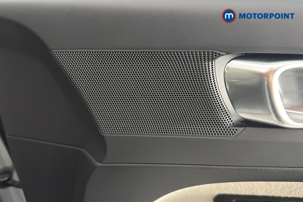 Volvo Xc40 Momentum Automatic Petrol SUV - Stock Number (1660856) - 21st supplementary image