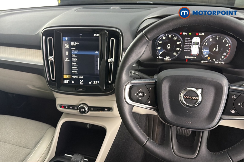 Volvo Xc40 Momentum Automatic Petrol SUV - Stock Number (1660856) - 1st supplementary image