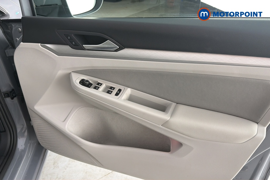 Volkswagen Golf Life Manual Petrol Hatchback - Stock Number (1660927) - 18th supplementary image