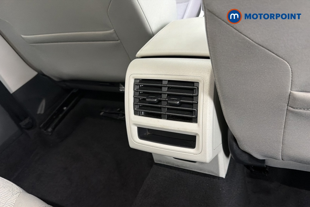 Volkswagen Golf Life Manual Petrol Hatchback - Stock Number (1660927) - 28th supplementary image