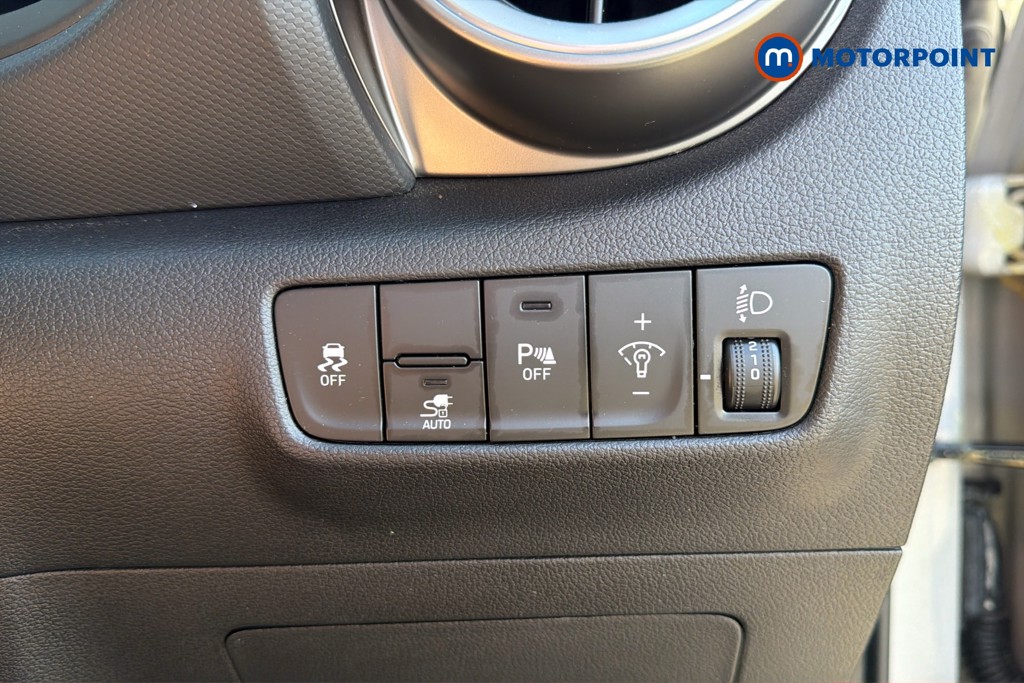 Hyundai Kona Se Connect Automatic Electric SUV - Stock Number (1661384) - 18th supplementary image