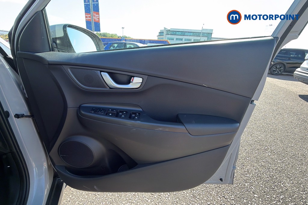 Hyundai Kona Se Connect Automatic Electric SUV - Stock Number (1661384) - 19th supplementary image