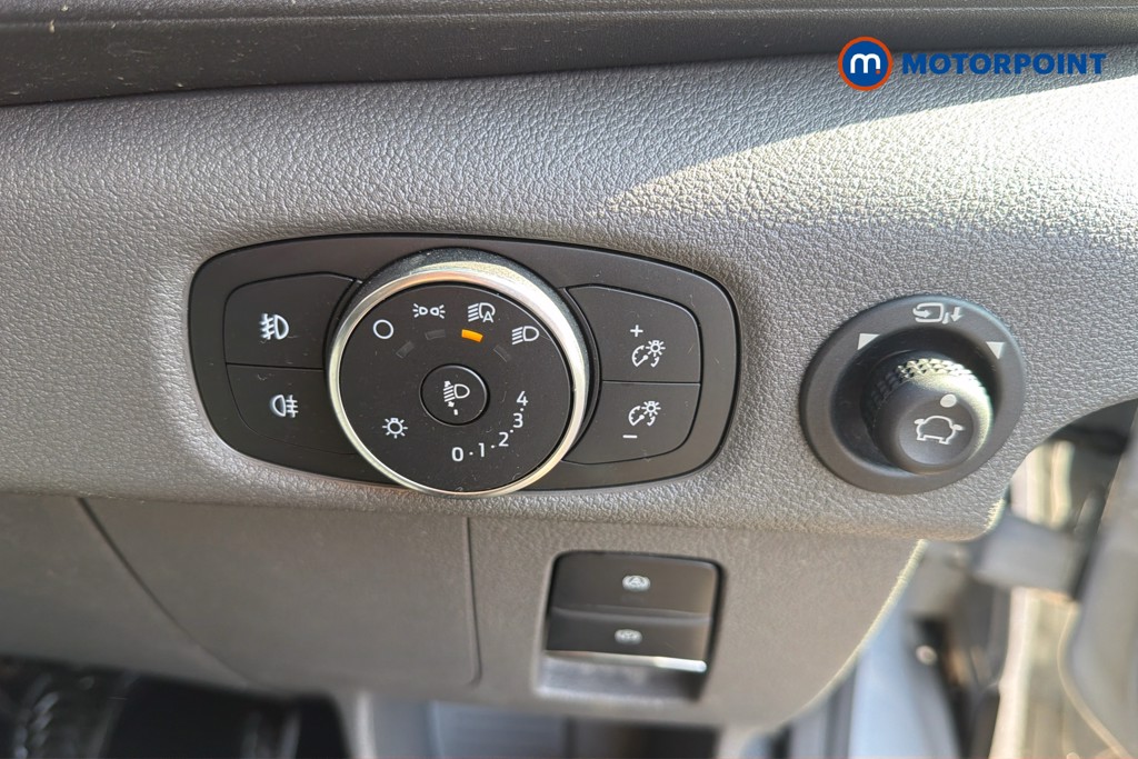 Ford Transit Limited Manual Diesel High Volume-High Roof Van - Stock Number (1661552) - 18th supplementary image