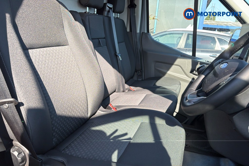 Ford Transit Limited Manual Diesel High Volume-High Roof Van - Stock Number (1661552) - 22nd supplementary image