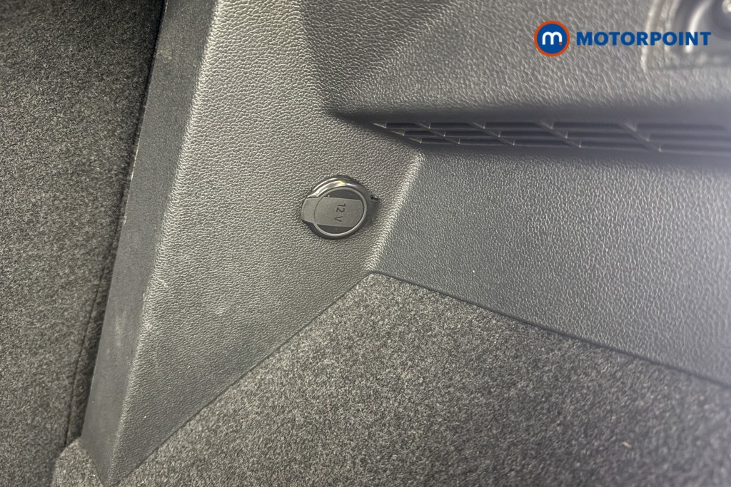 Volkswagen Tiguan Life Manual Petrol SUV - Stock Number (1661802) - 12th supplementary image