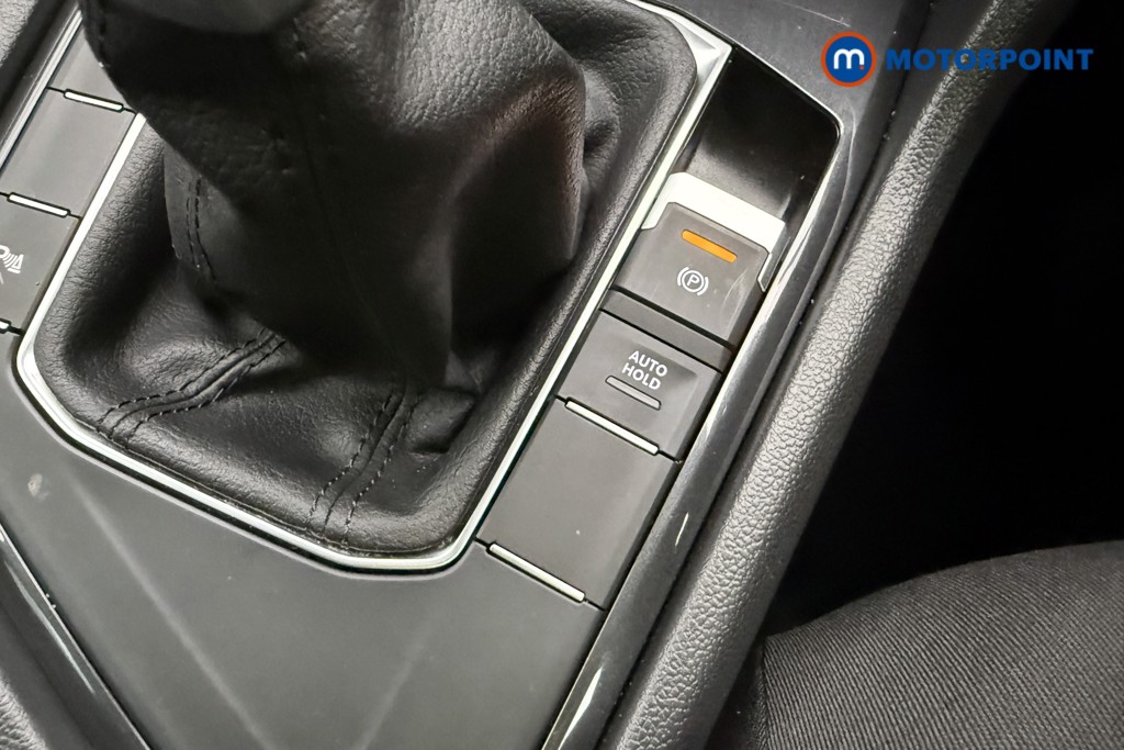Volkswagen Tiguan Life Manual Petrol SUV - Stock Number (1661802) - 24th supplementary image