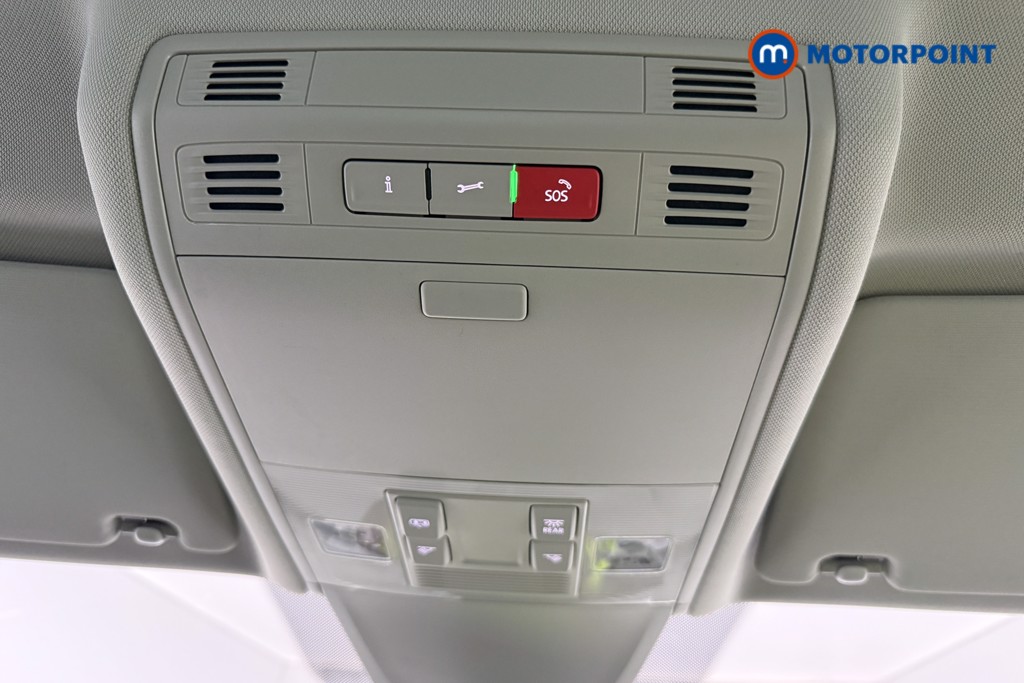 Volkswagen Tiguan Life Manual Petrol SUV - Stock Number (1661802) - 34th supplementary image