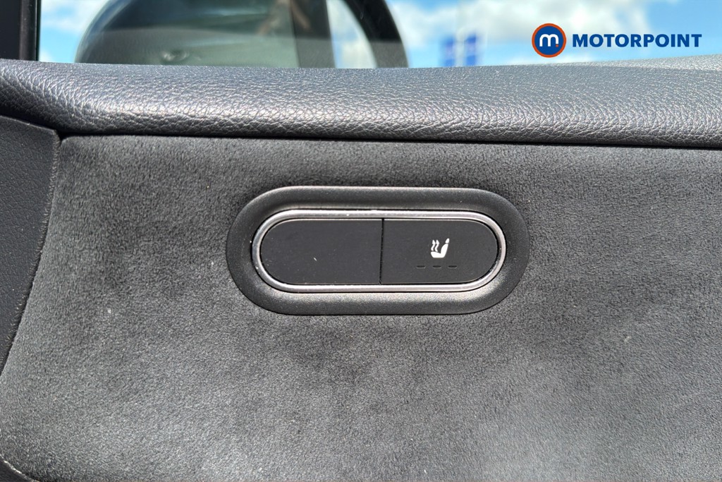 Mercedes-Benz A Class Amg Line Automatic Petrol Hatchback - Stock Number (1661951) - 14th supplementary image
