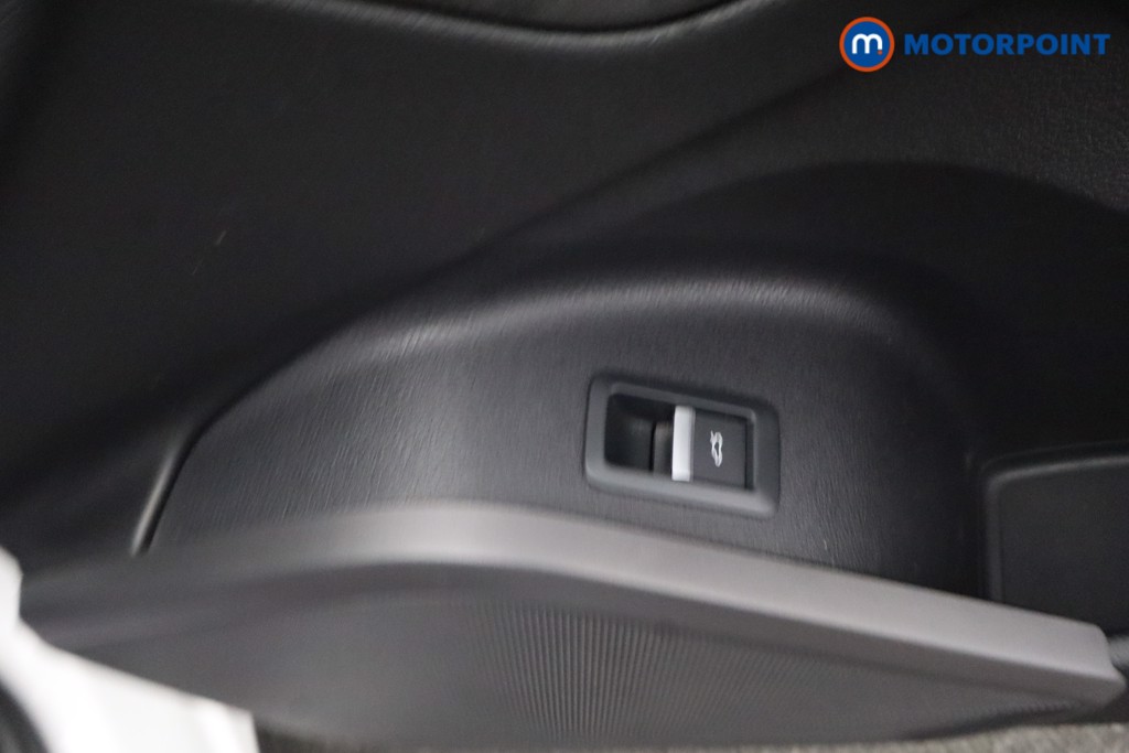 Audi Q5 S Line Automatic Petrol SUV - Stock Number (1662040) - 19th supplementary image