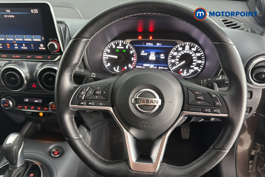 Nissan Juke N-Connecta Automatic Petrol SUV - Stock Number (1662274) - 2nd supplementary image