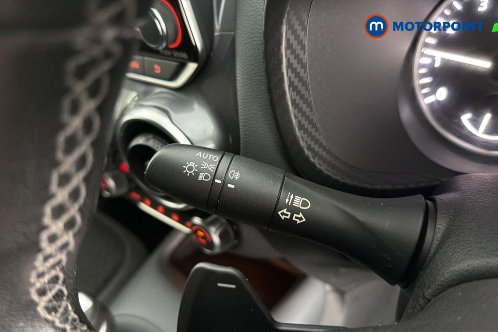 Nissan Juke N-Connecta Automatic Petrol SUV - Stock Number (1662274) - 5th supplementary image