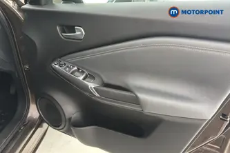 Nissan Juke N-Connecta Automatic Petrol SUV - Stock Number (1662274) - 18th supplementary image