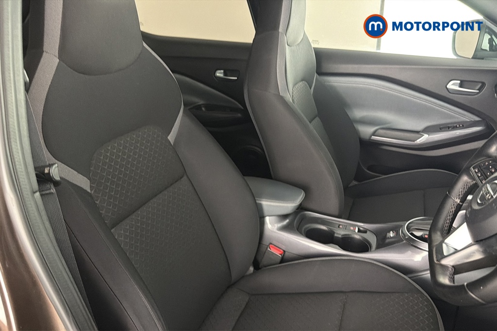 Nissan Juke N-Connecta Automatic Petrol SUV - Stock Number (1662274) - 22nd supplementary image