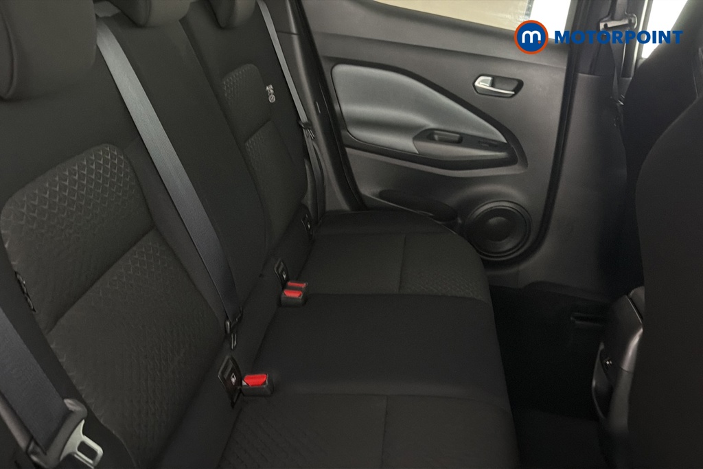 Nissan Juke N-Connecta Automatic Petrol SUV - Stock Number (1662274) - 25th supplementary image