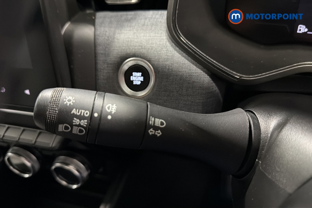 Renault Clio Evolution Manual Petrol Hatchback - Stock Number (1662737) - 5th supplementary image